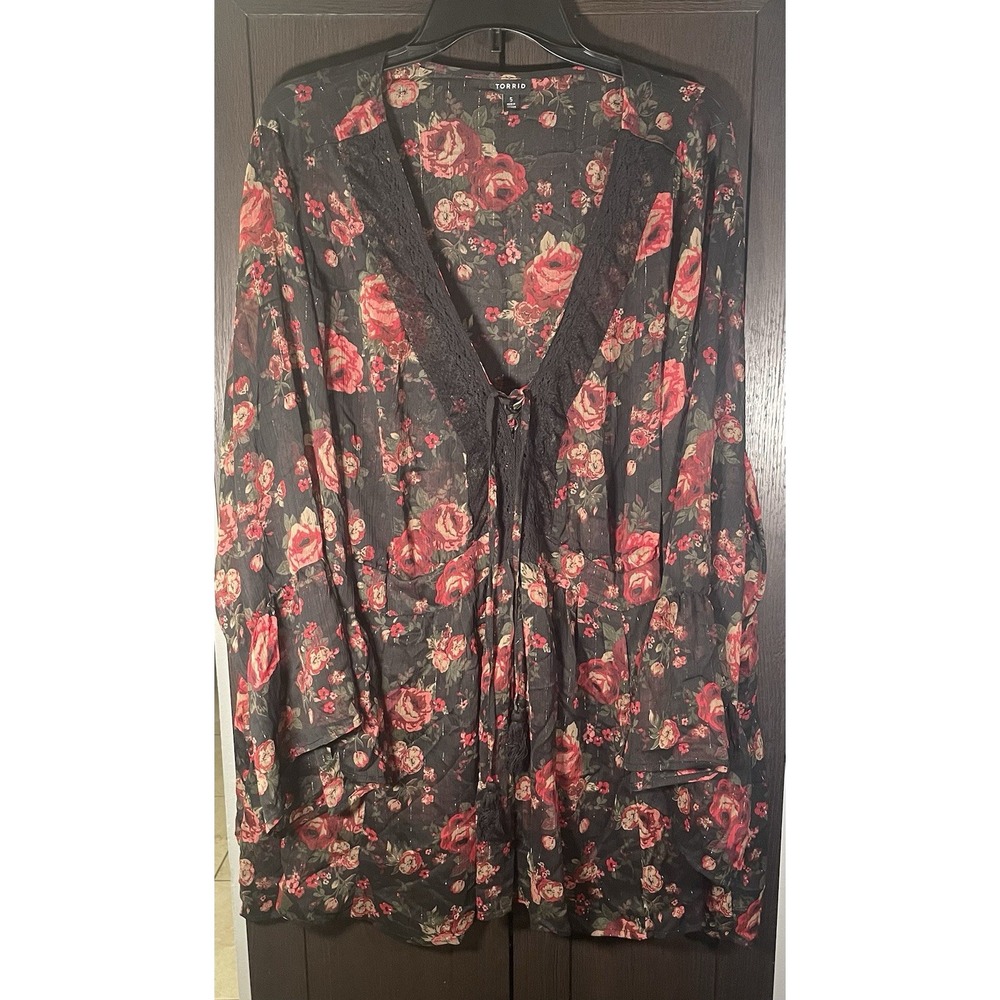 Torrid Black Sheer Tunic with‎ Red Rose Print